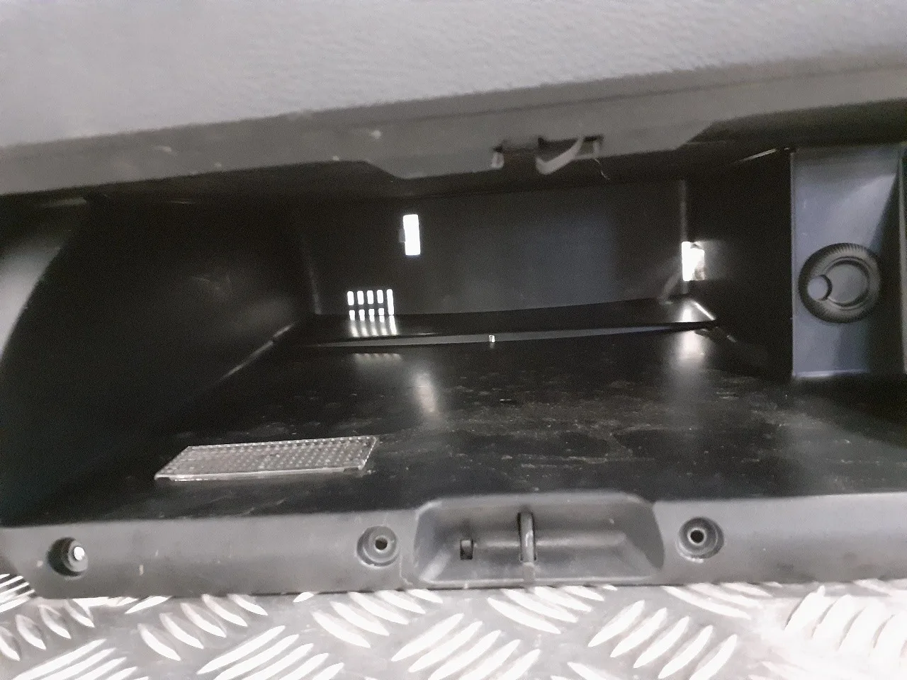 Guantera para Mercedes-Benz Clase A (W169)