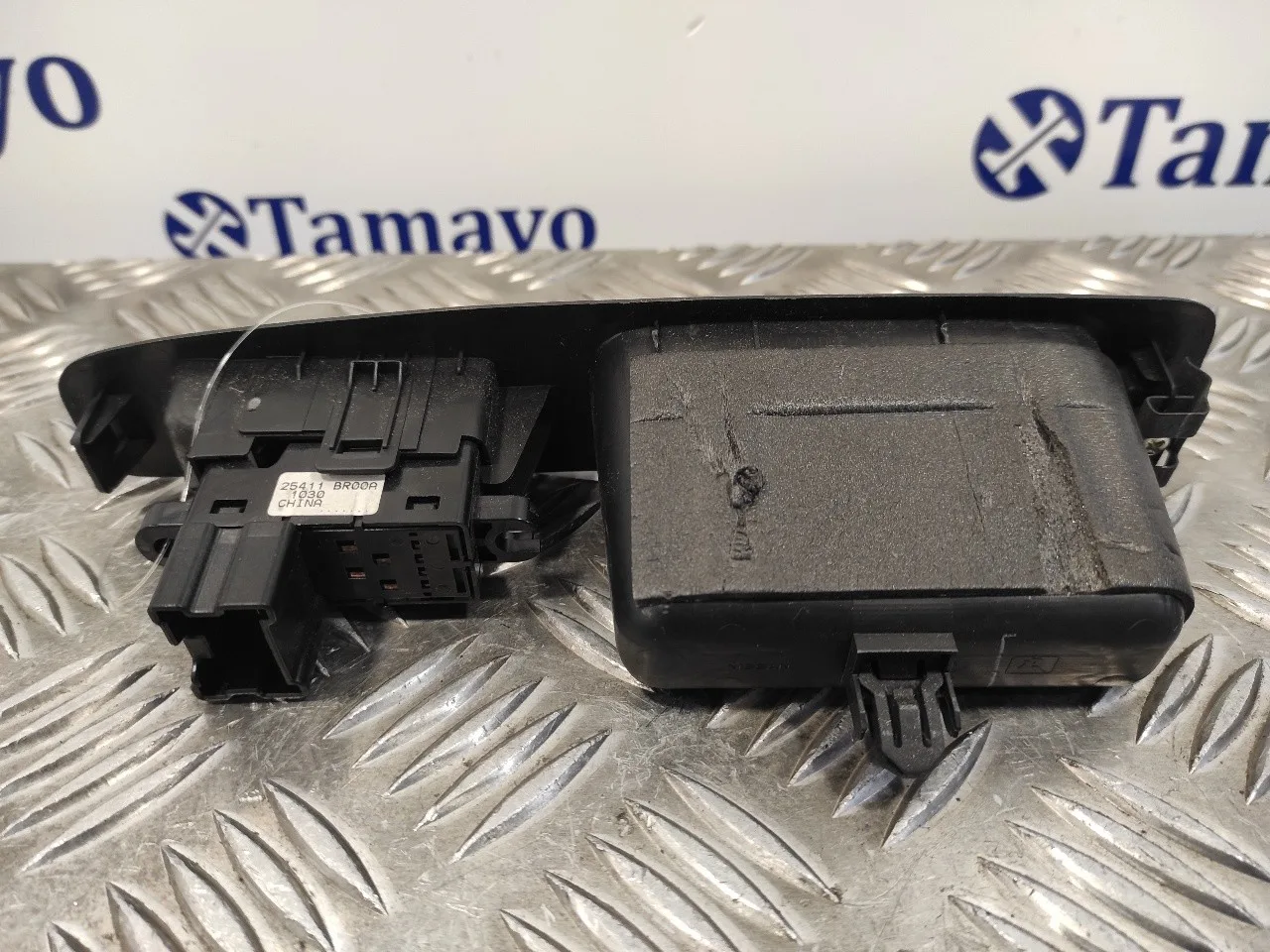 Mando Elevalunas Trasero Derecho para Nissan Qashqai (J10)