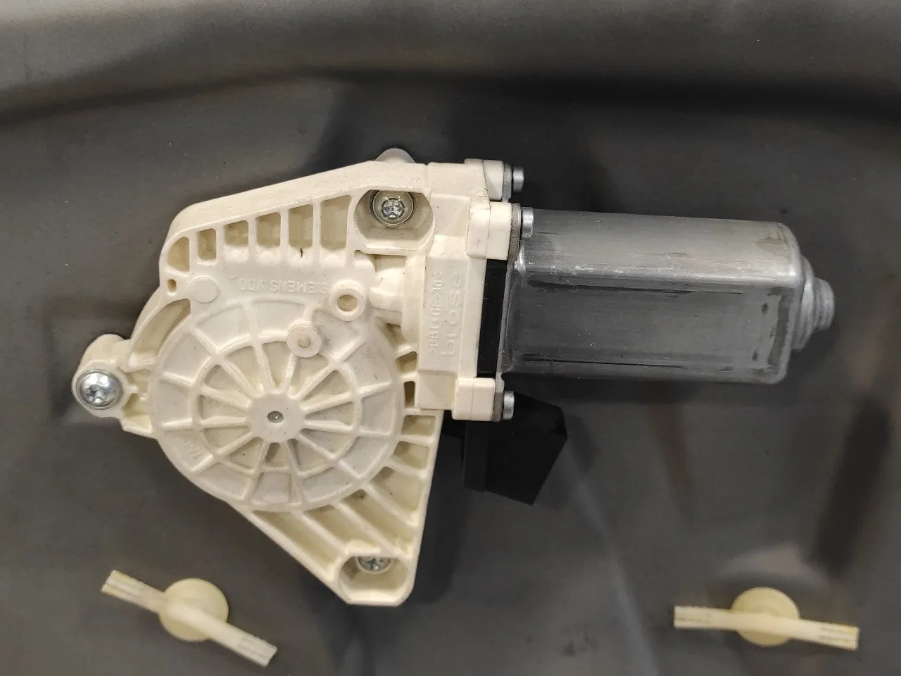 Elevalunas Delantero Derecho para Mercedes-Benz Clase B (W245)