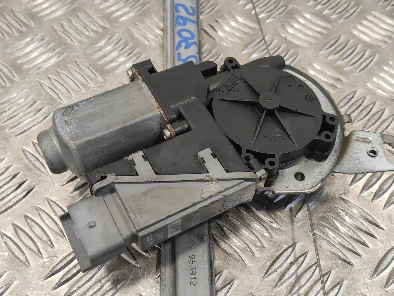 Elevalunas Delantero Izquierdo para Citroën C3