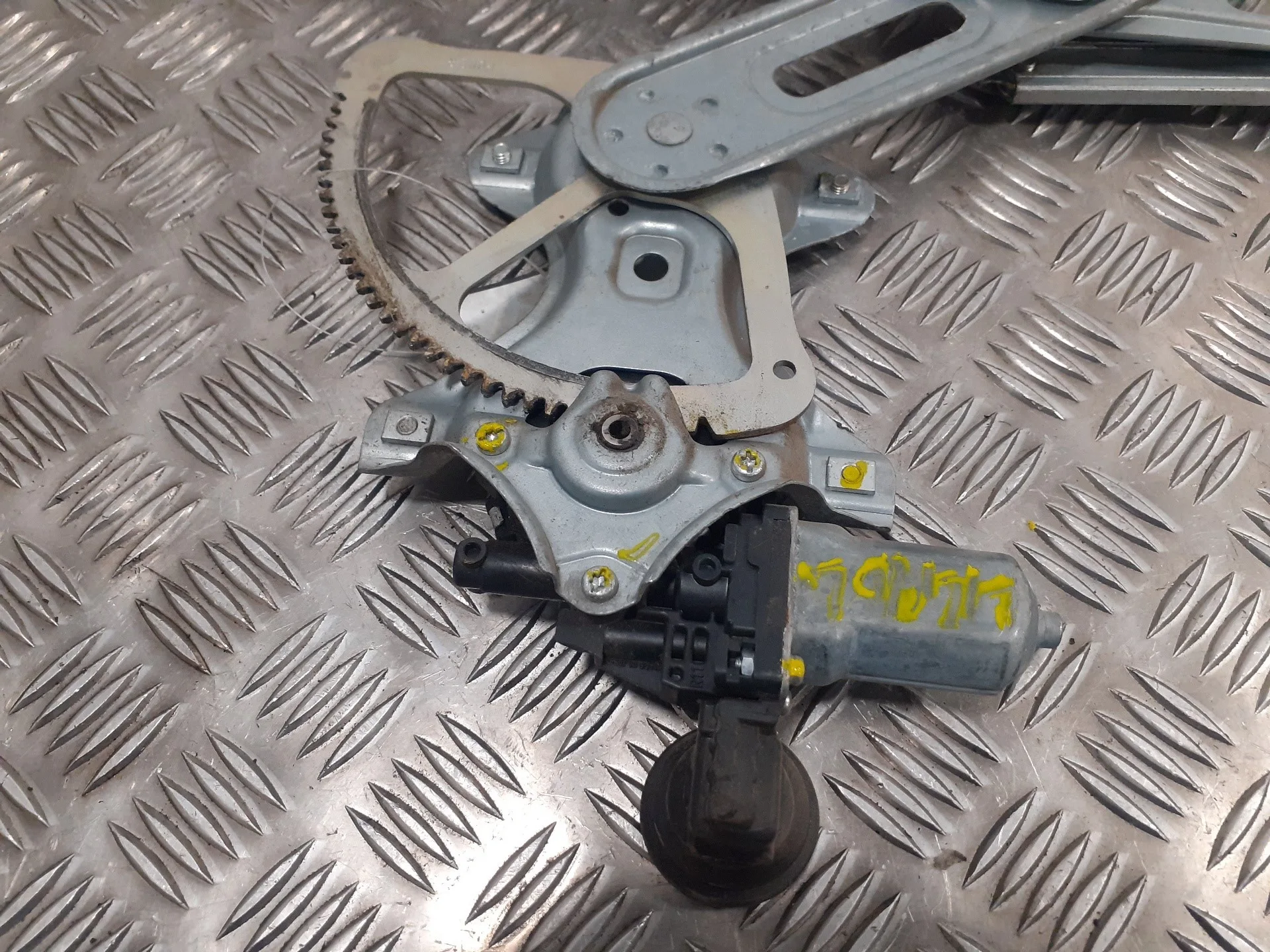 Elevalunas Delantero Derecho para Toyota Yaris (Ksp9/Scp9/Nlp9)