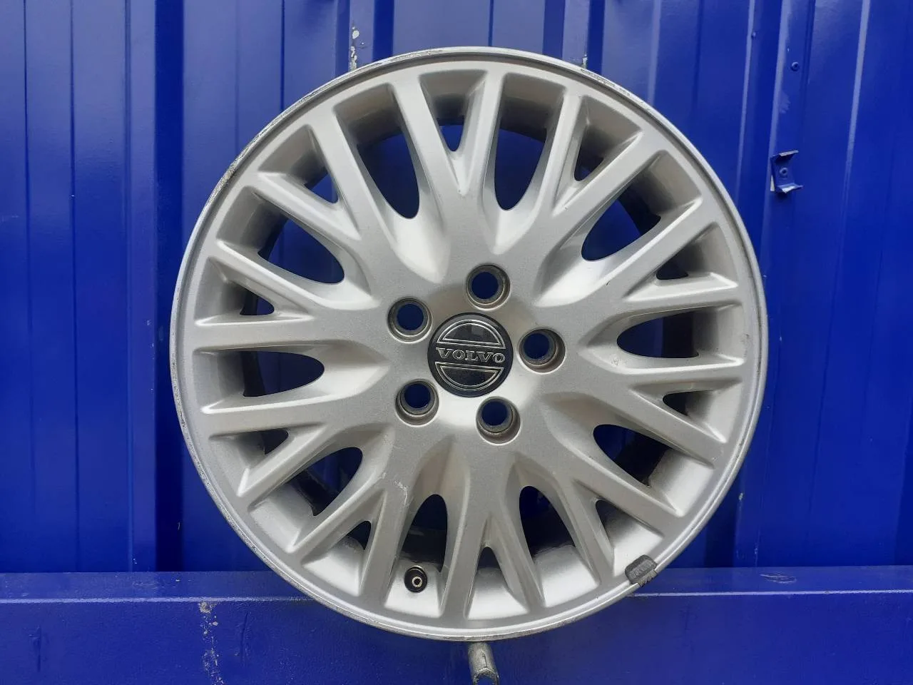 Llanta para Volvo V40