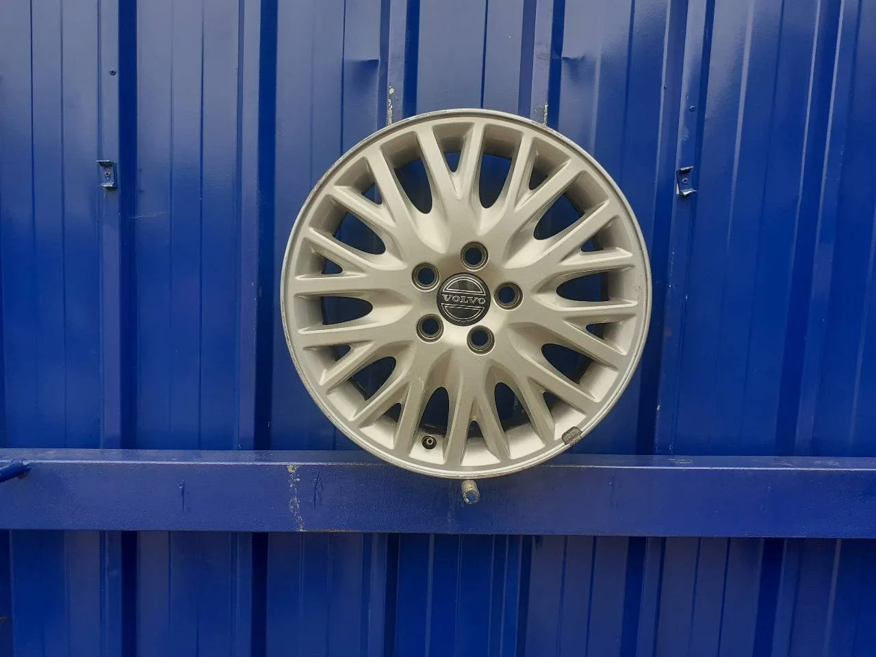 Llanta para Volvo V40