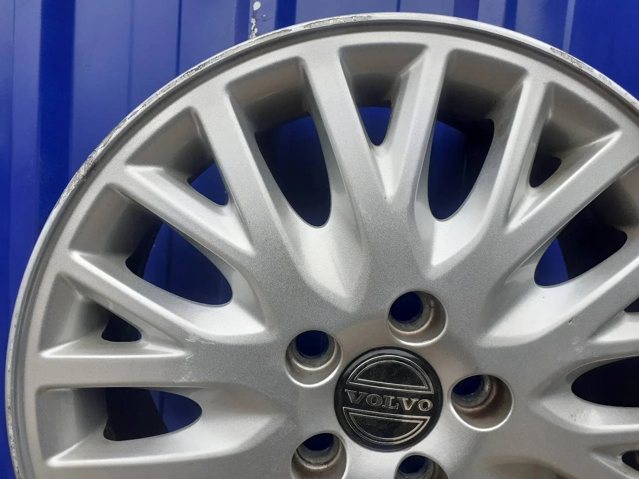 Llanta para Volvo V40