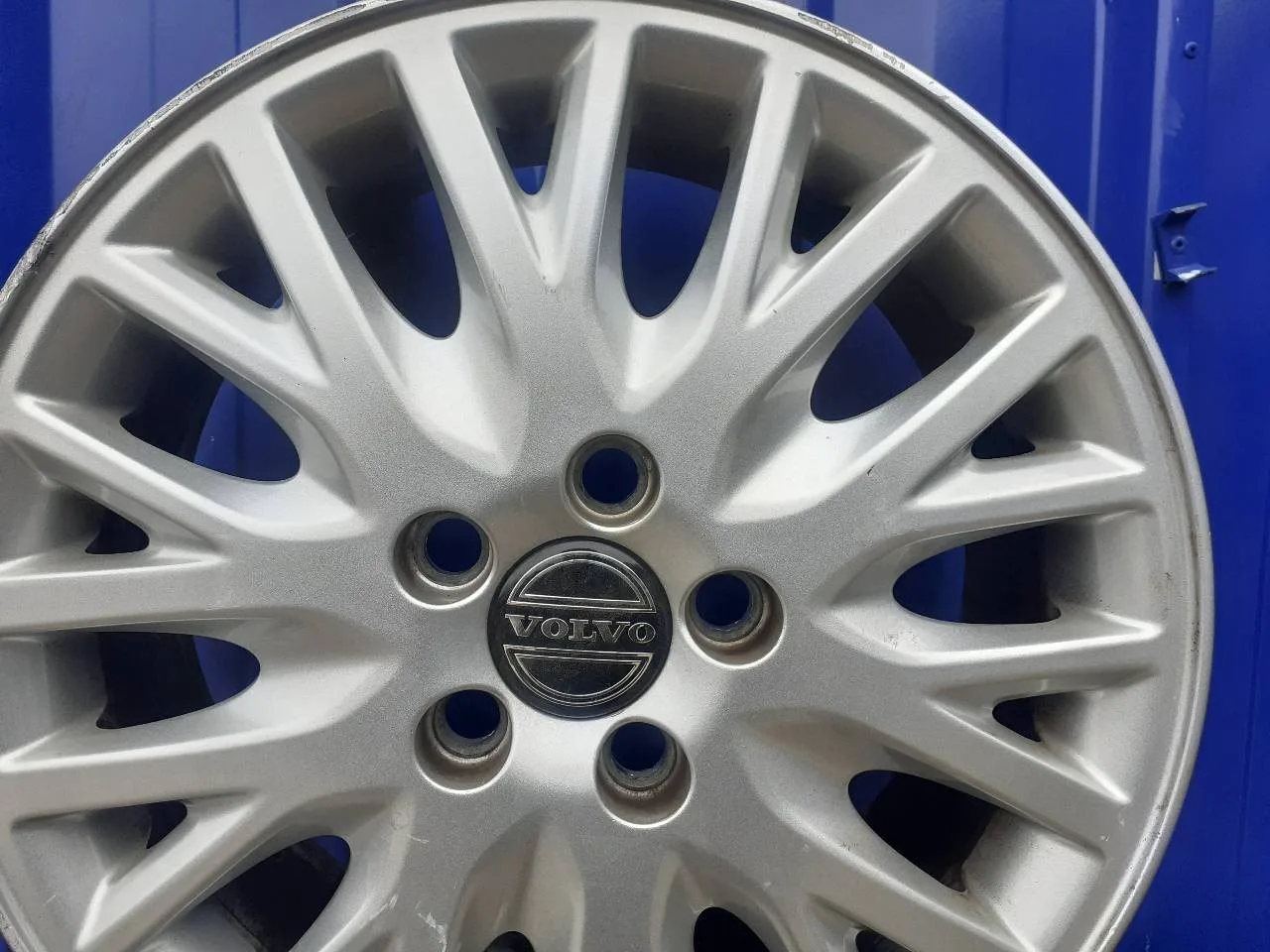 Llanta para Volvo V40