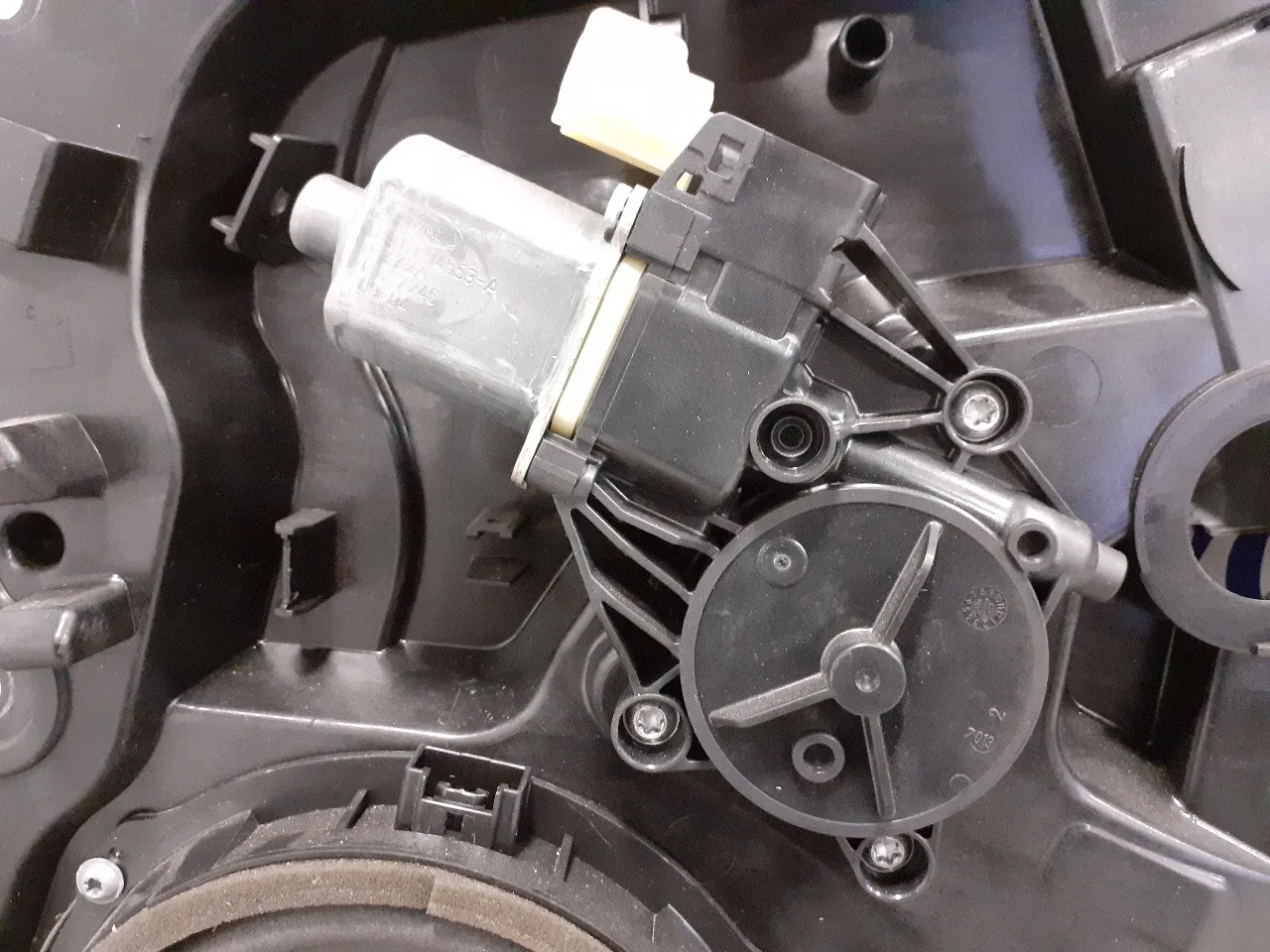 Elevalunas Delantero Derecho para Ford Fiesta (Cb1)