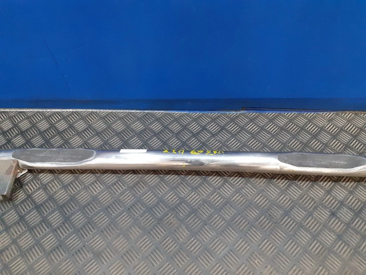 Estribo Izquierdo para Chrysler Jeep Cherokee (Kj)