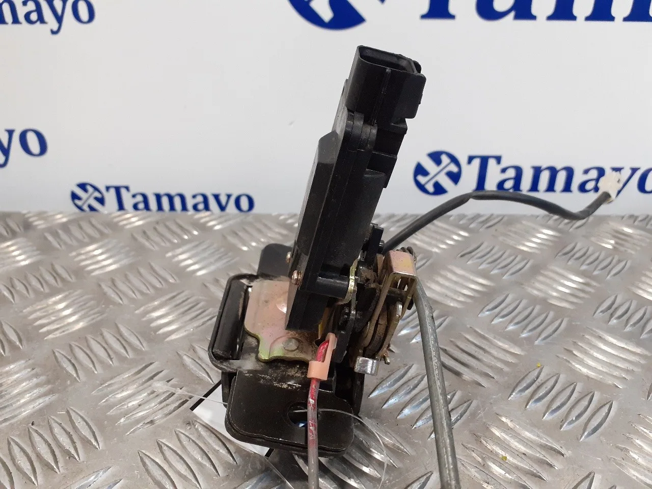 Cerradura Maletero / Porton para Kia Carnival Ii
