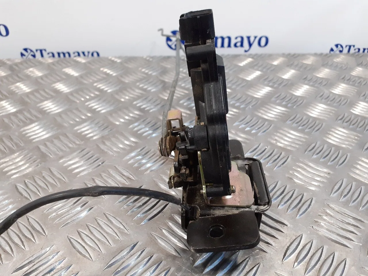 Cerradura Maletero / Porton para Kia Carnival Ii