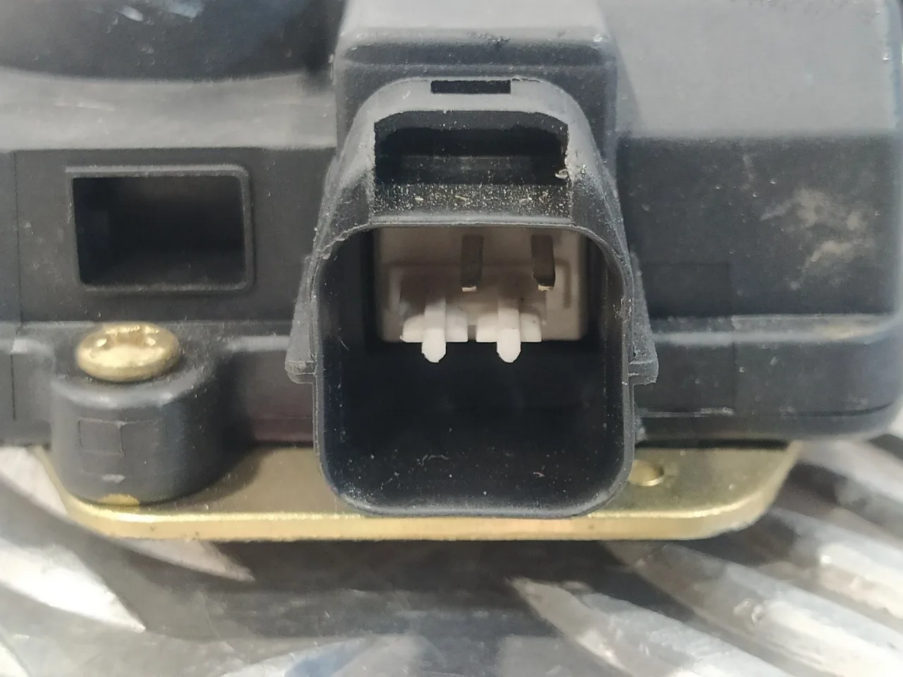Cerradura Puerta Trasera Derecha para Kia Carnival Ii