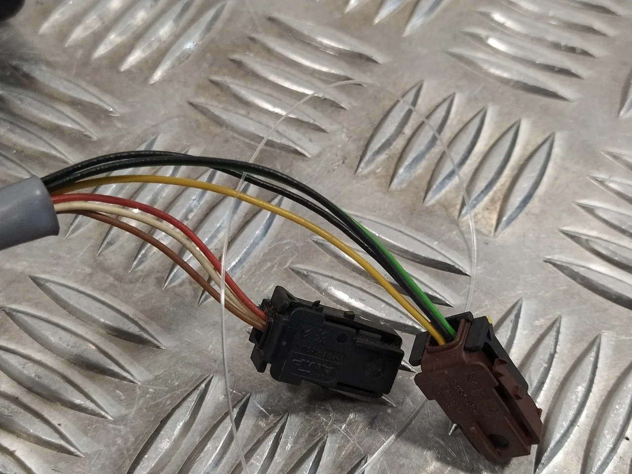 Retrovisor Izquierdo para Peugeot 1007
