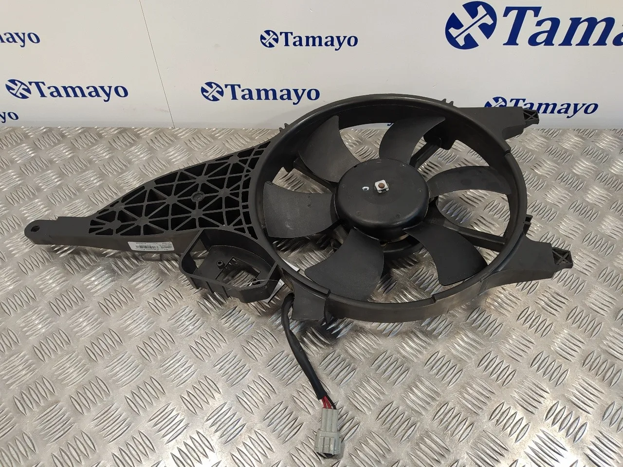 Electroventilador para Nissan Pathfinder (R51)