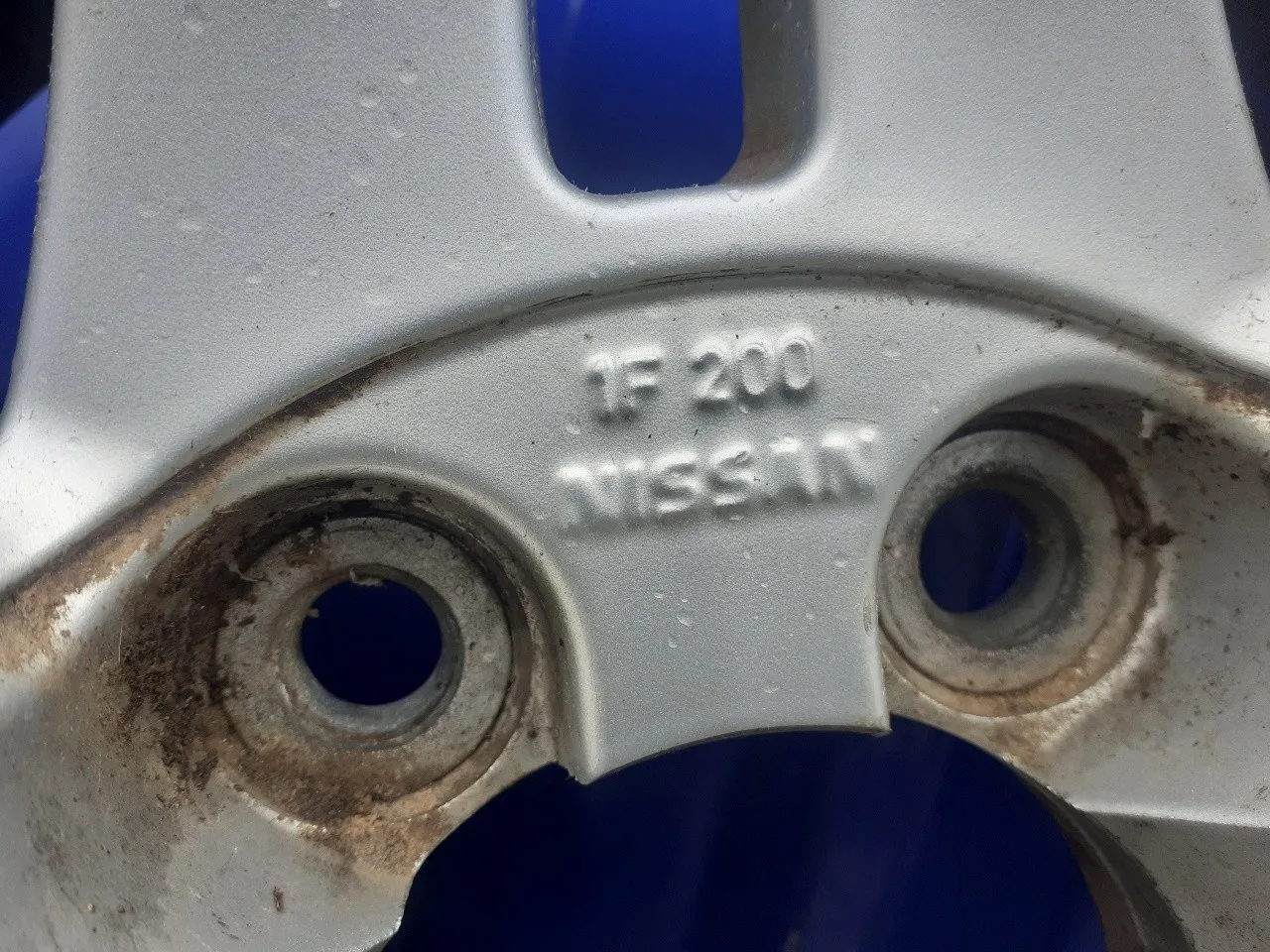 Llanta para Nissan Terrano/Terrano.ii (R20)