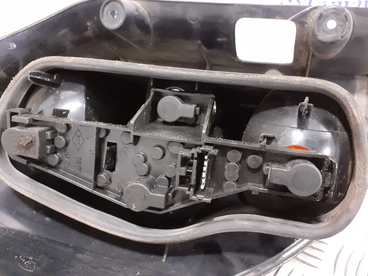 Piloto Trasero Derecho para Renault Laguna Ii Grandtour (Kg0)