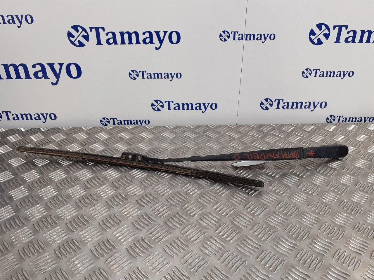 Brazo Limpia Delantero Derecho para Nissan Pathfinder (R51)