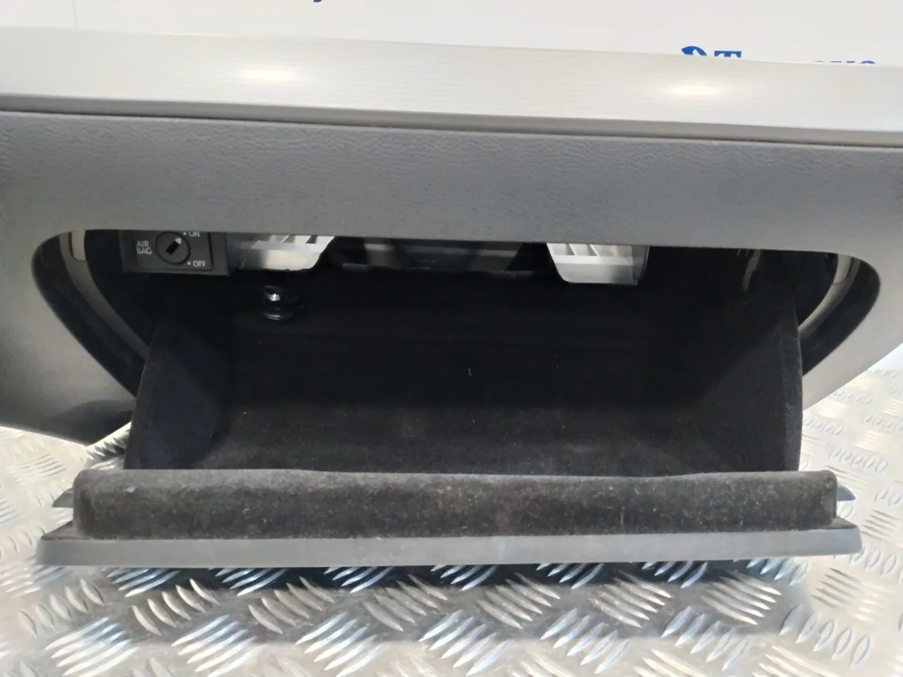 Guantera para Volkswagen Golf Vi (5K1)