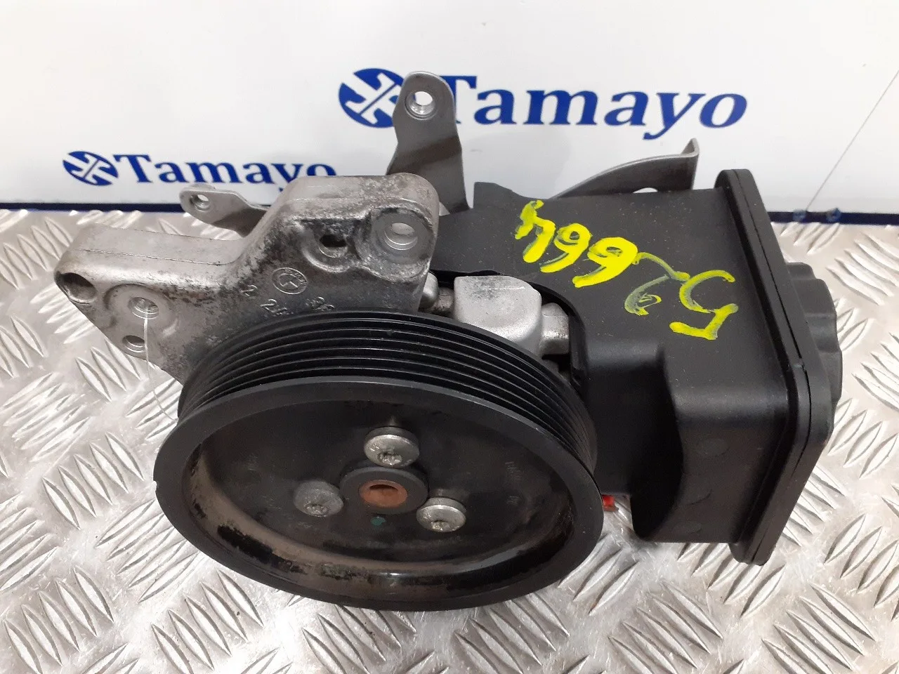 Bomba Direccion para Bmw X3 (E83)