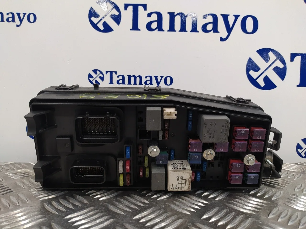 Caja Reles / Fusibles para Kia Carnival