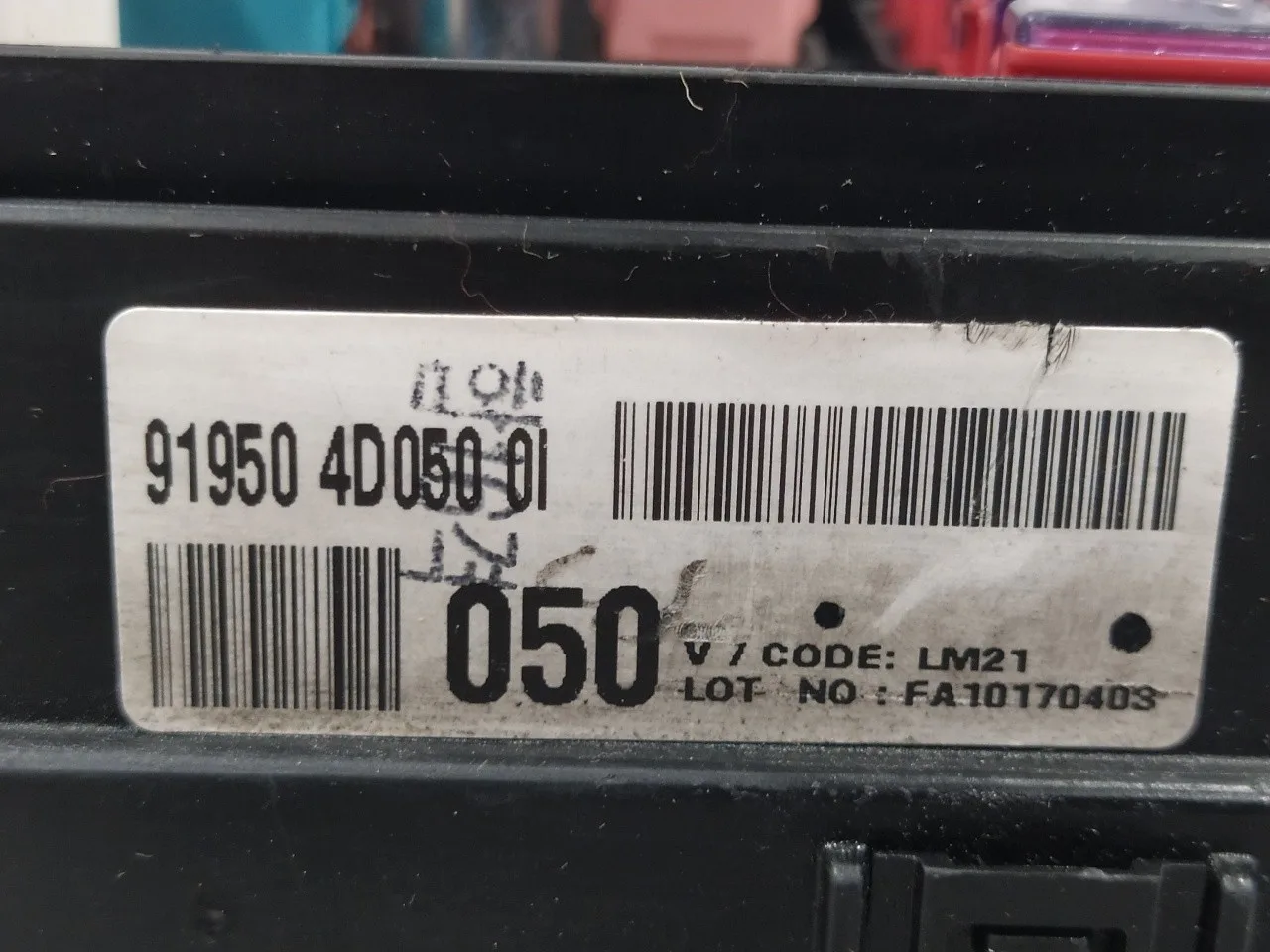 Caja Reles / Fusibles para Kia Carnival