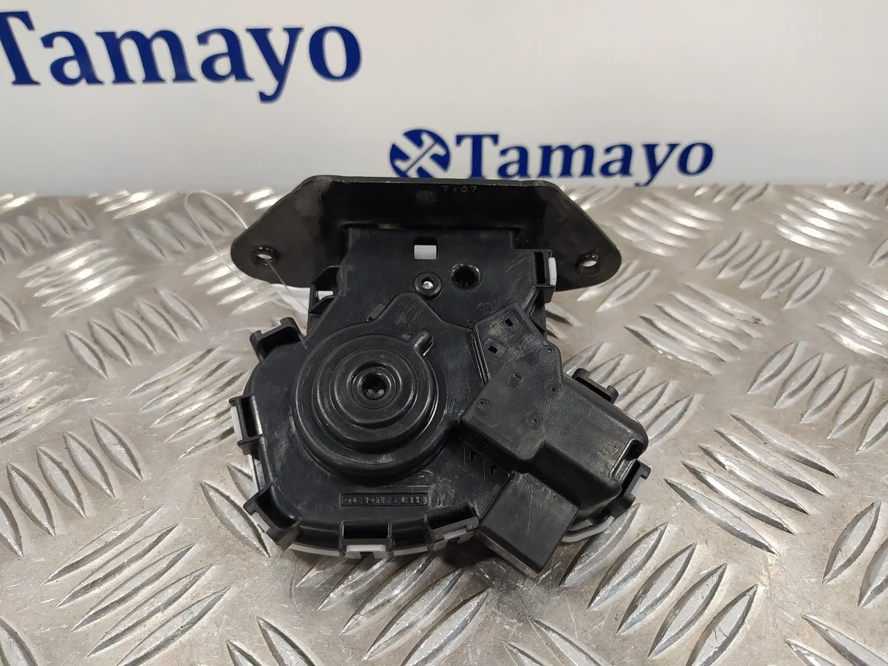 Cerradura Maletero / Porton para Mazda 2 Lim. ()