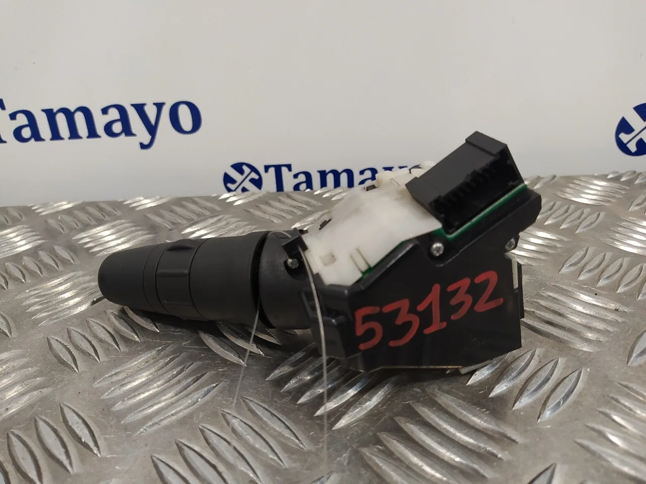Mando Limpia para Nissan Cabstar ->09.06