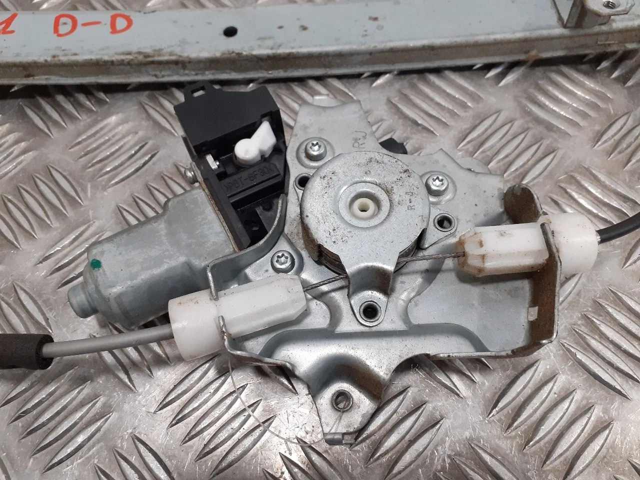 Elevalunas Delantero Derecho para Nissan Juke (F15)