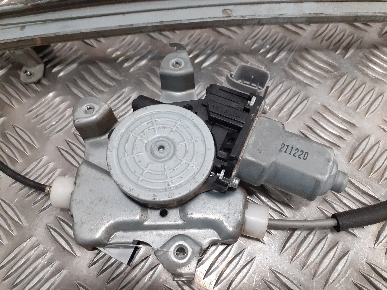 Elevalunas Delantero Derecho para Nissan Juke (F15)