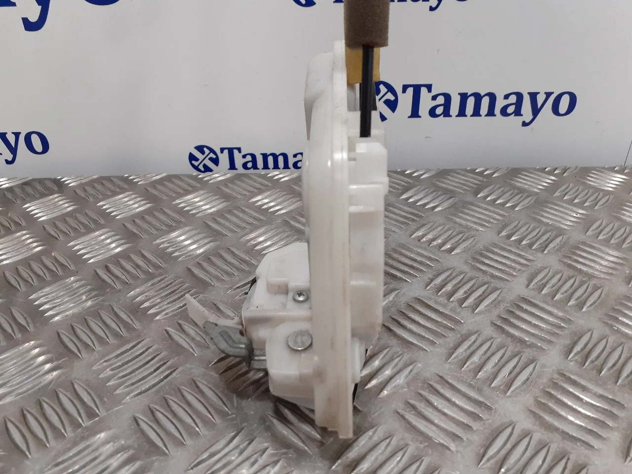 Cerradura Puerta Delantera Derecha para Mazda 2 Lim. ()