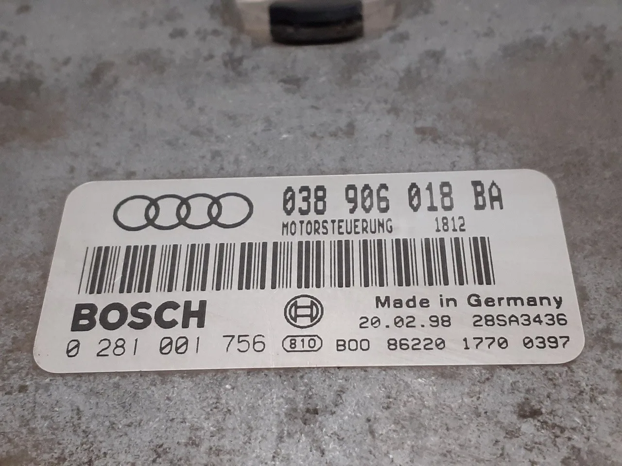 Centralita Motor Uce para Audi A3 (8L)