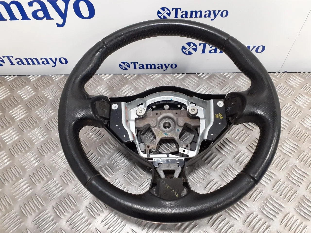 Volante para Nissan Juke (F15)