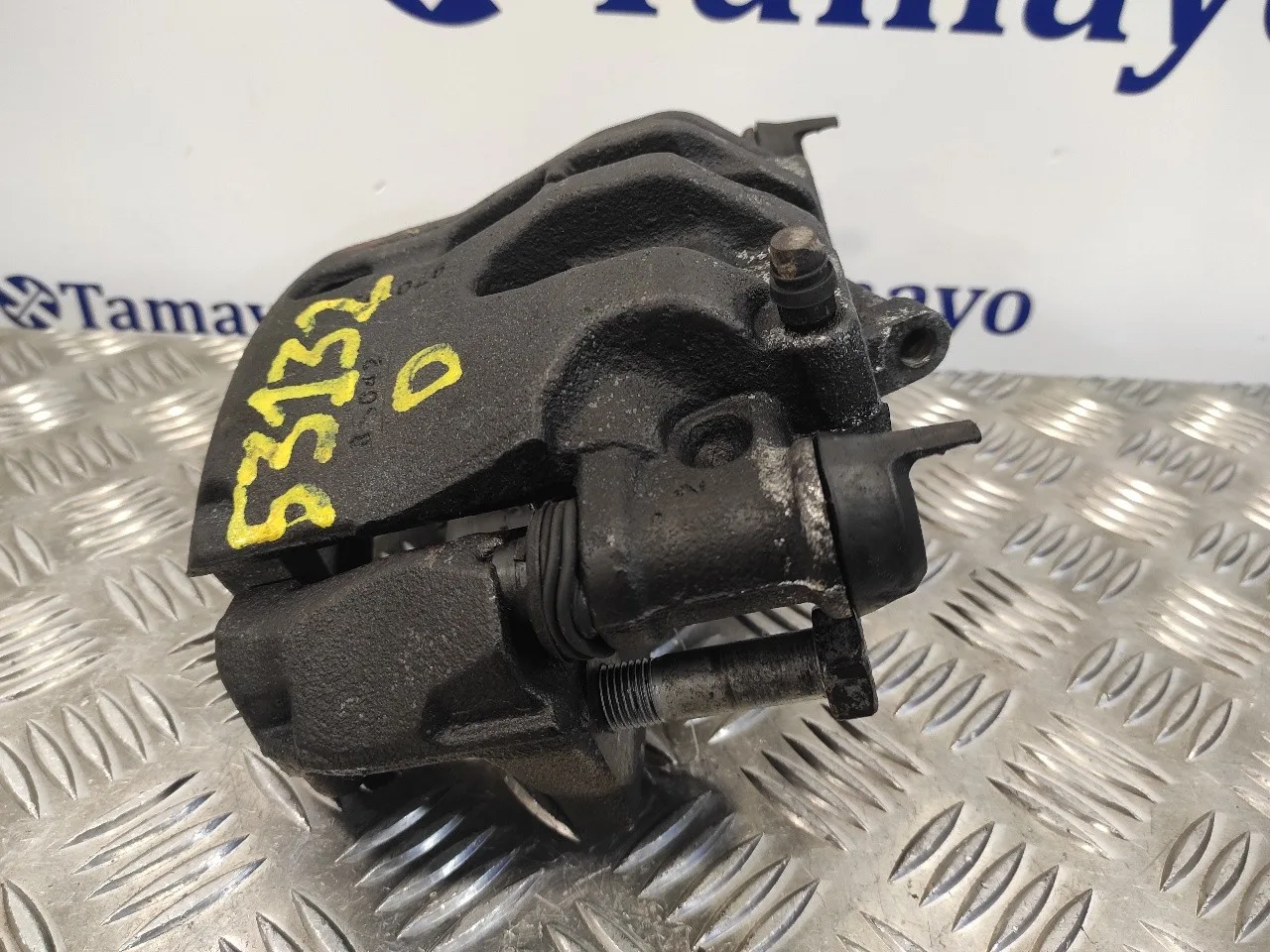Pinza Freno Delantera Derecha para Nissan Cabstar ->09.06