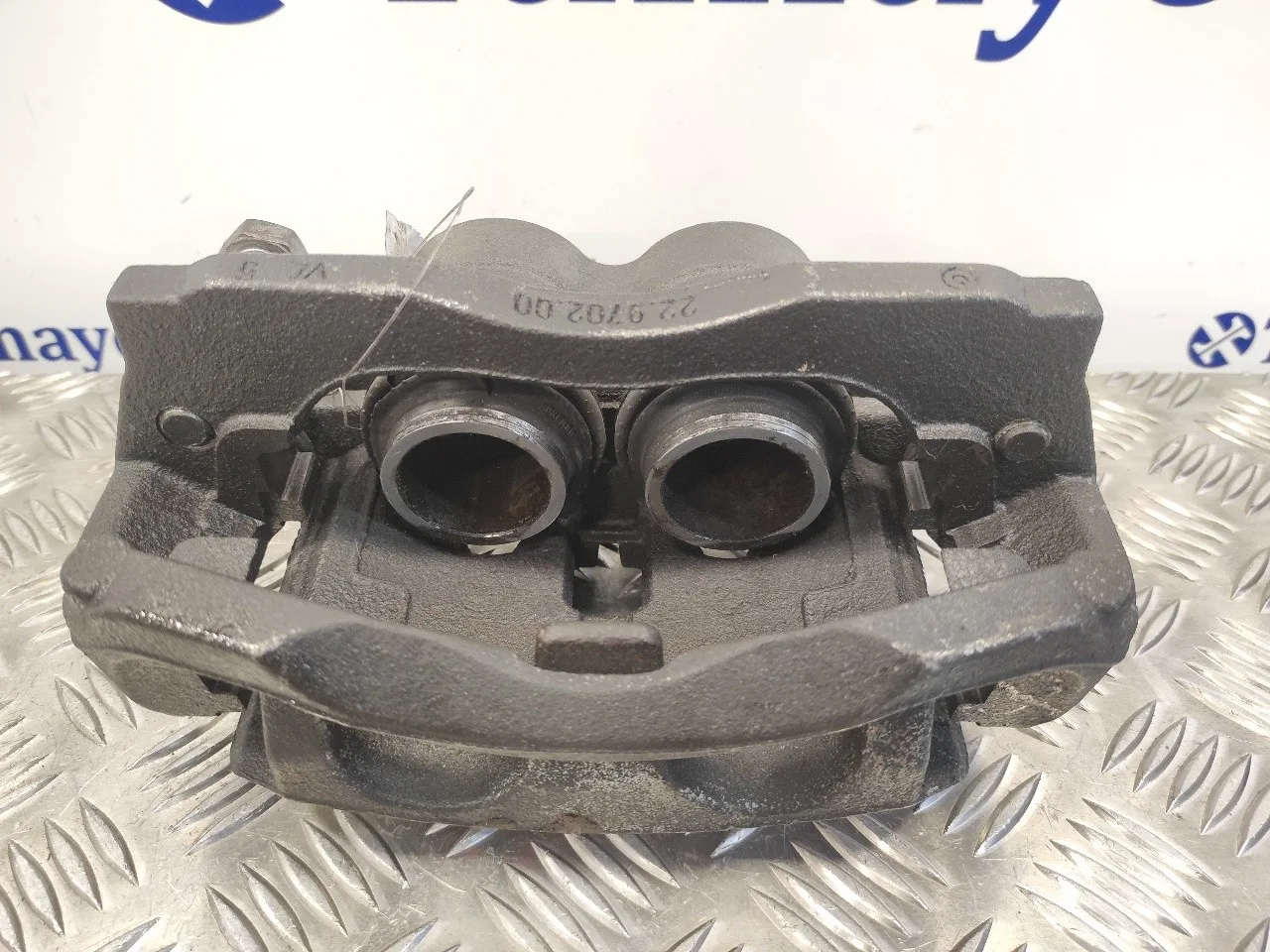 Pinza Freno Delantera Derecha para Nissan Cabstar ->09.06