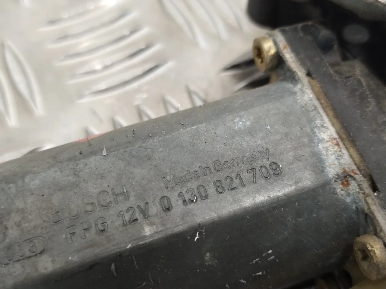 Elevalunas Delantero Derecho para Mercedes-Benz Clase E (W210) Berlina Diesel