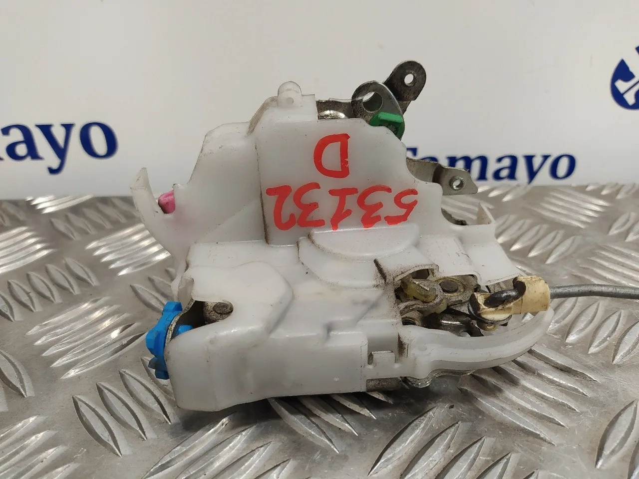 Cerradura Puerta Delantera Derecha para Nissan Cabstar ->09.06