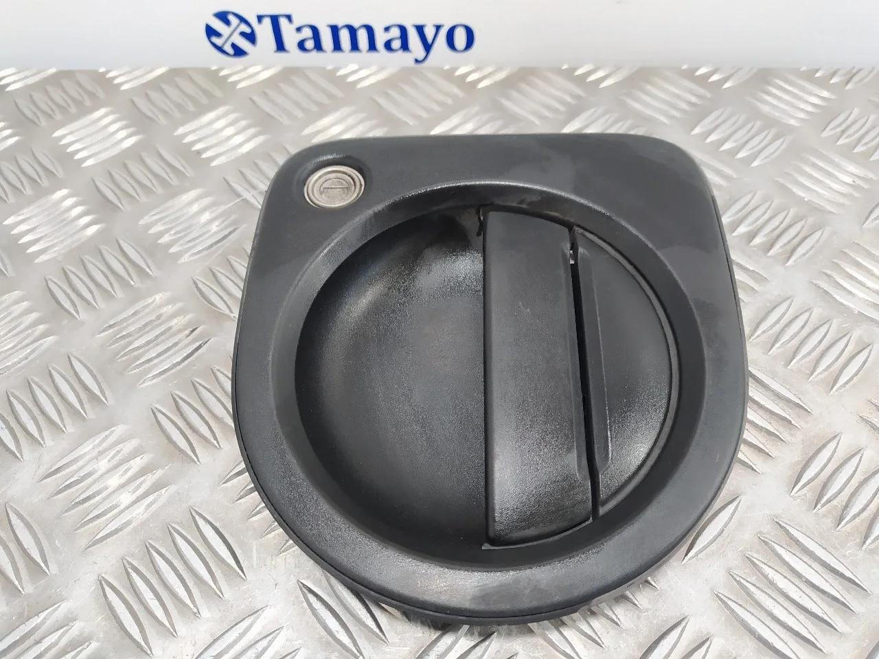 Maneta Exterior Delantera Derecha para Nissan Cabstar ->09.06