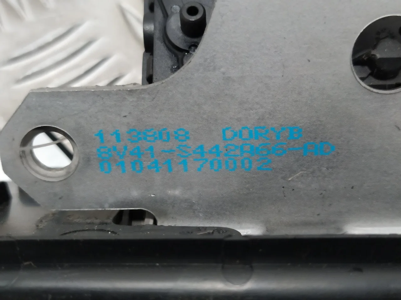Cerradura Maletero / Porton para Ford Kuga (Cbv)