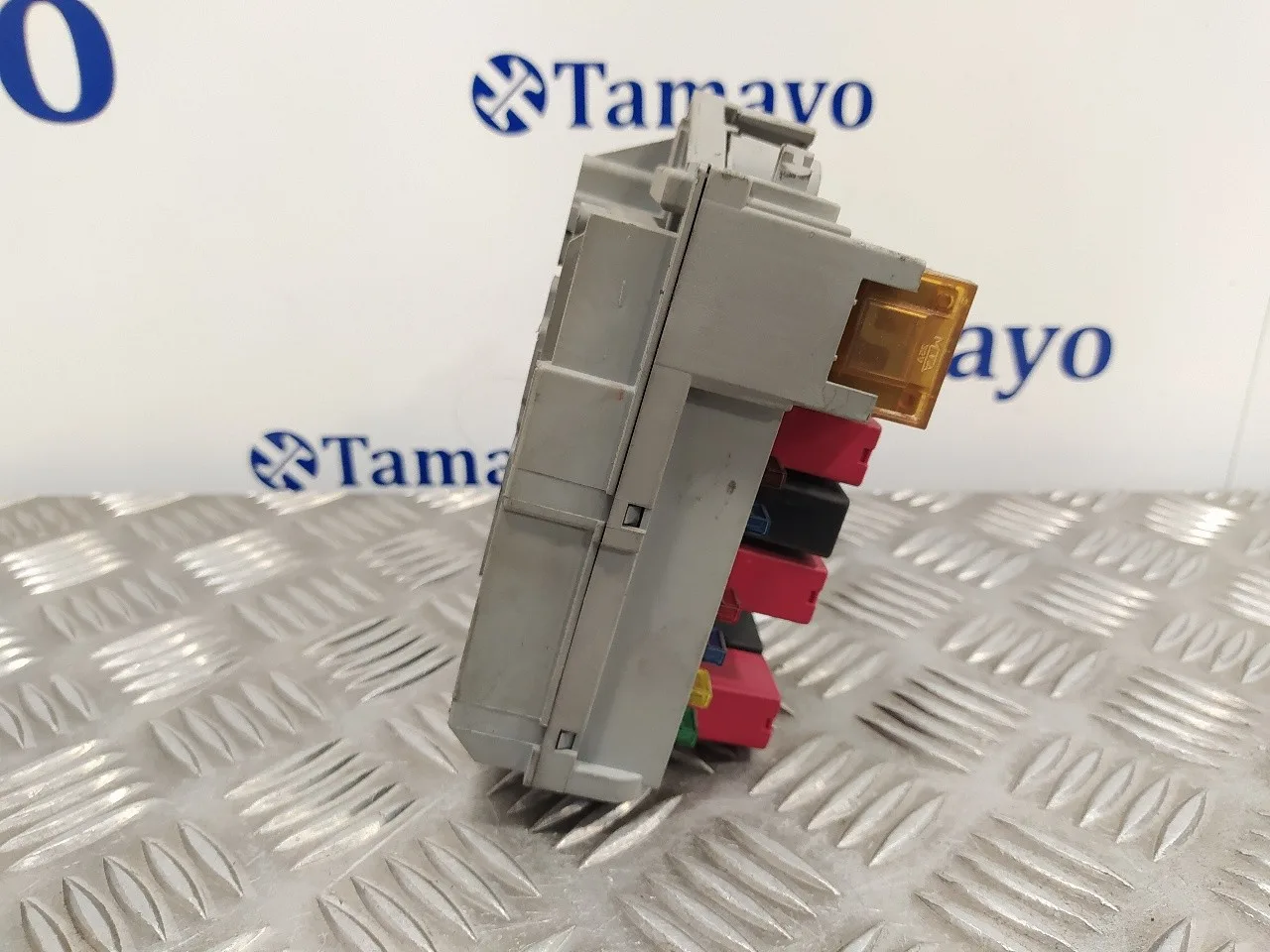 Caja Reles / Fusibles para Fiat Idea (135)