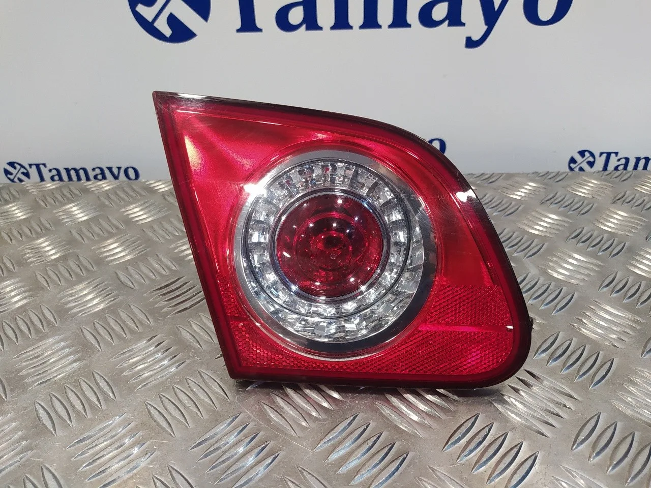 Piloto Trasero Izquierdo Interior para Volkswagen Passat Berlina (3C2)