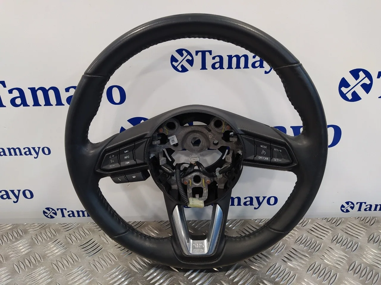 Volante para Mazda 2 Lim. ()