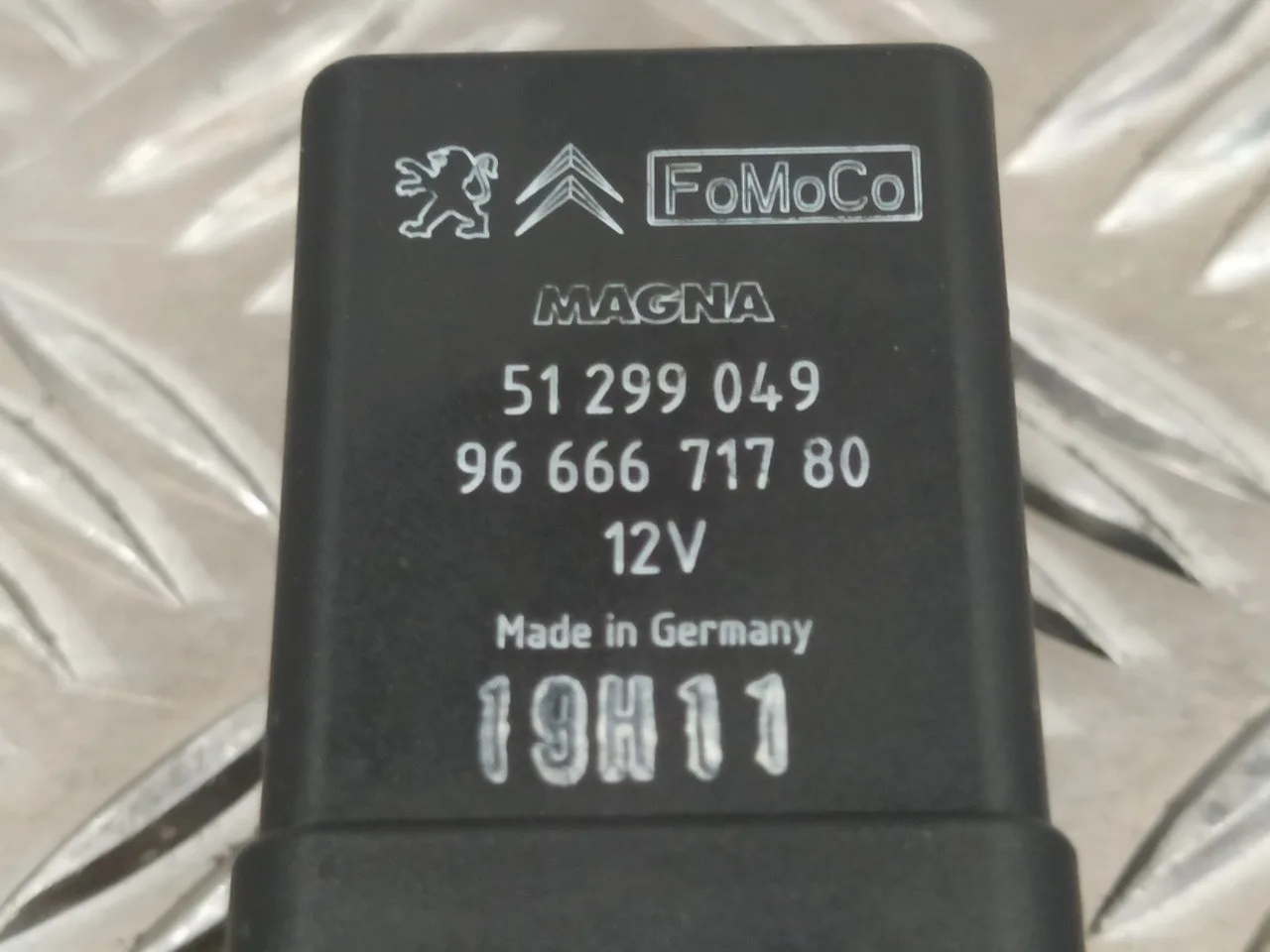 Caja Precalentamiento para Volvo C30