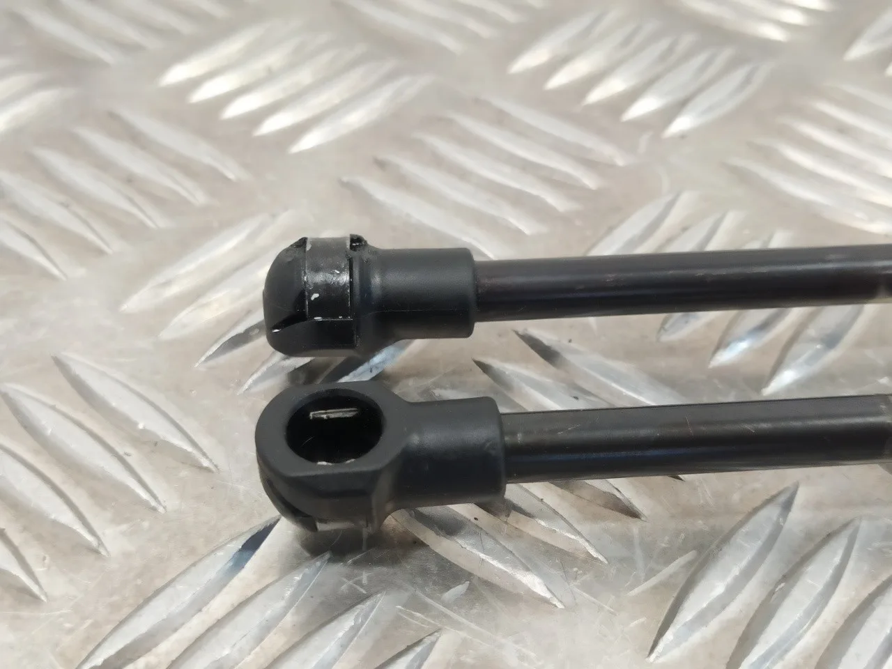 Amortiguadores Maletero / Porton para Volvo C30