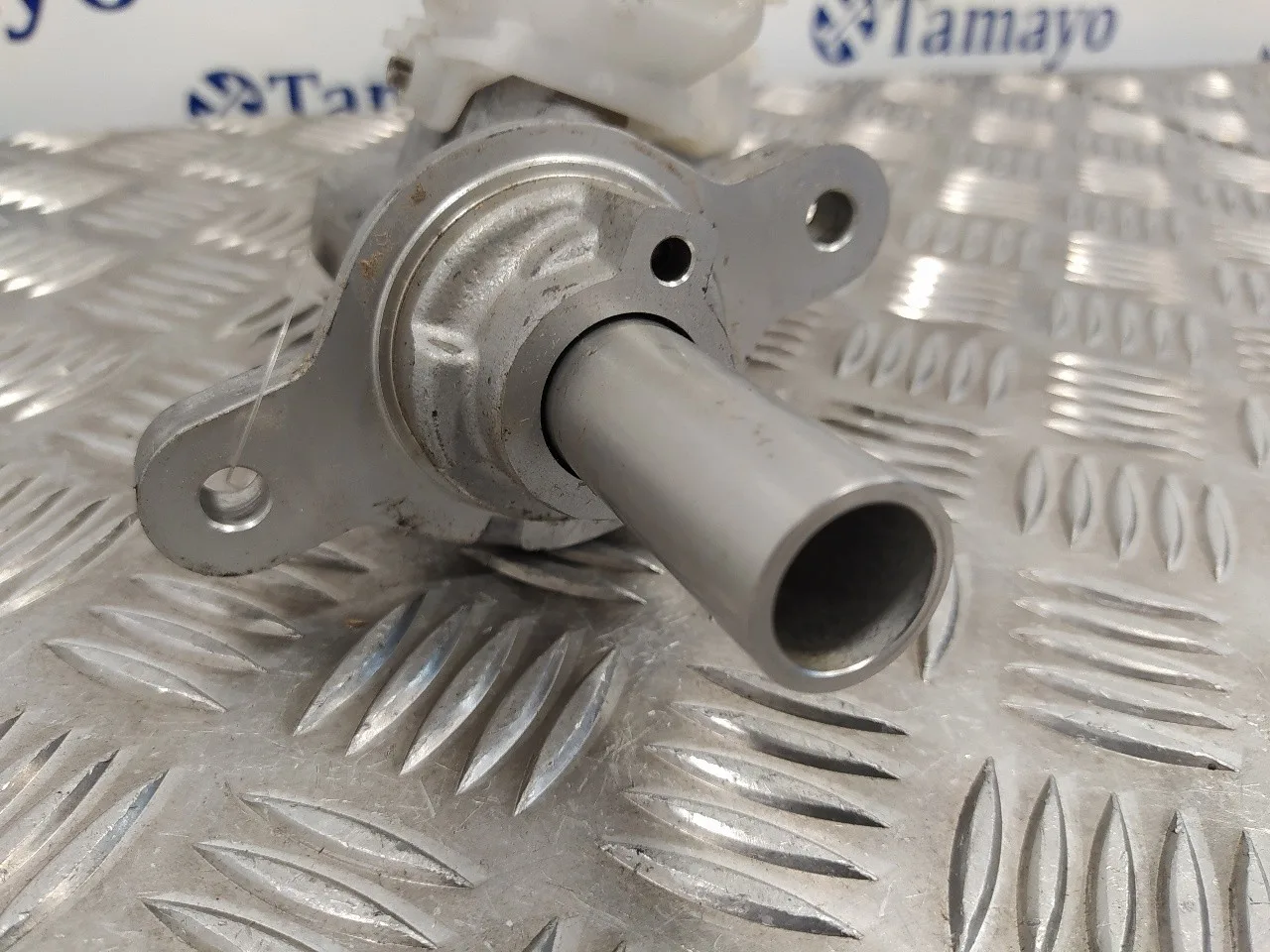 Bomba Freno para Mazda 2 Lim. ()