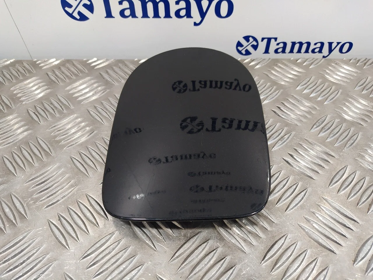 Tapa Exterior Combustible para Volvo C30