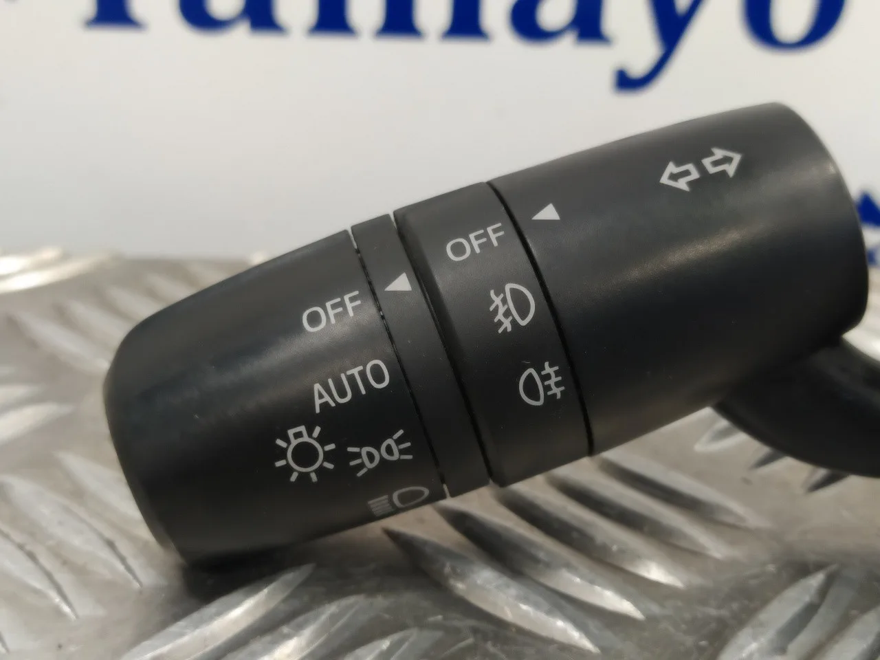 Mando Intermitentes para Mazda 2 Lim. ()