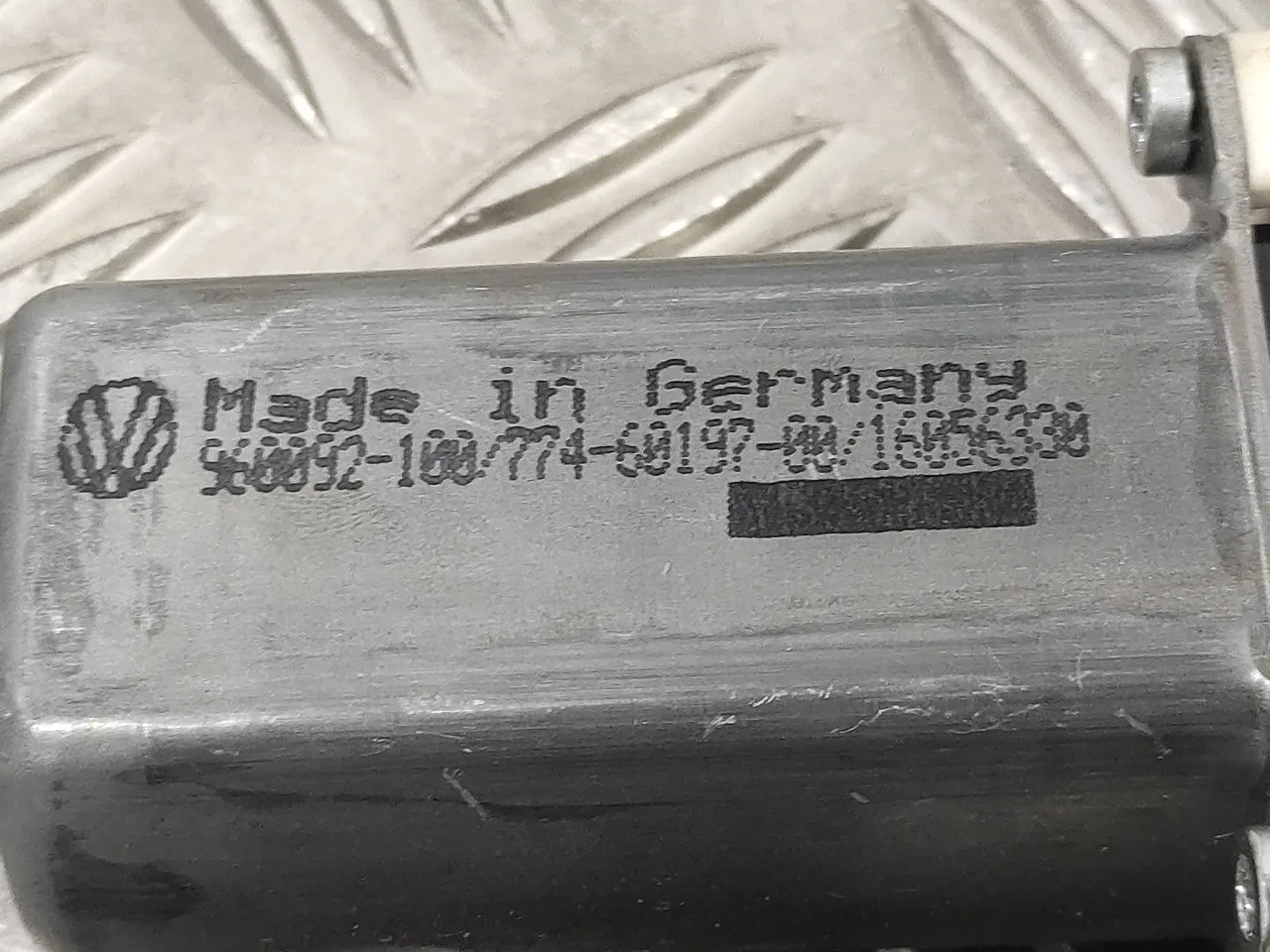 Motor Elevalunas Trasero Derecho para Volkswagen Passat Variant (3C5)