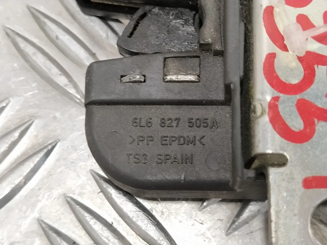 Cerradura Maletero / Porton para Seat Ibiza (6L1)