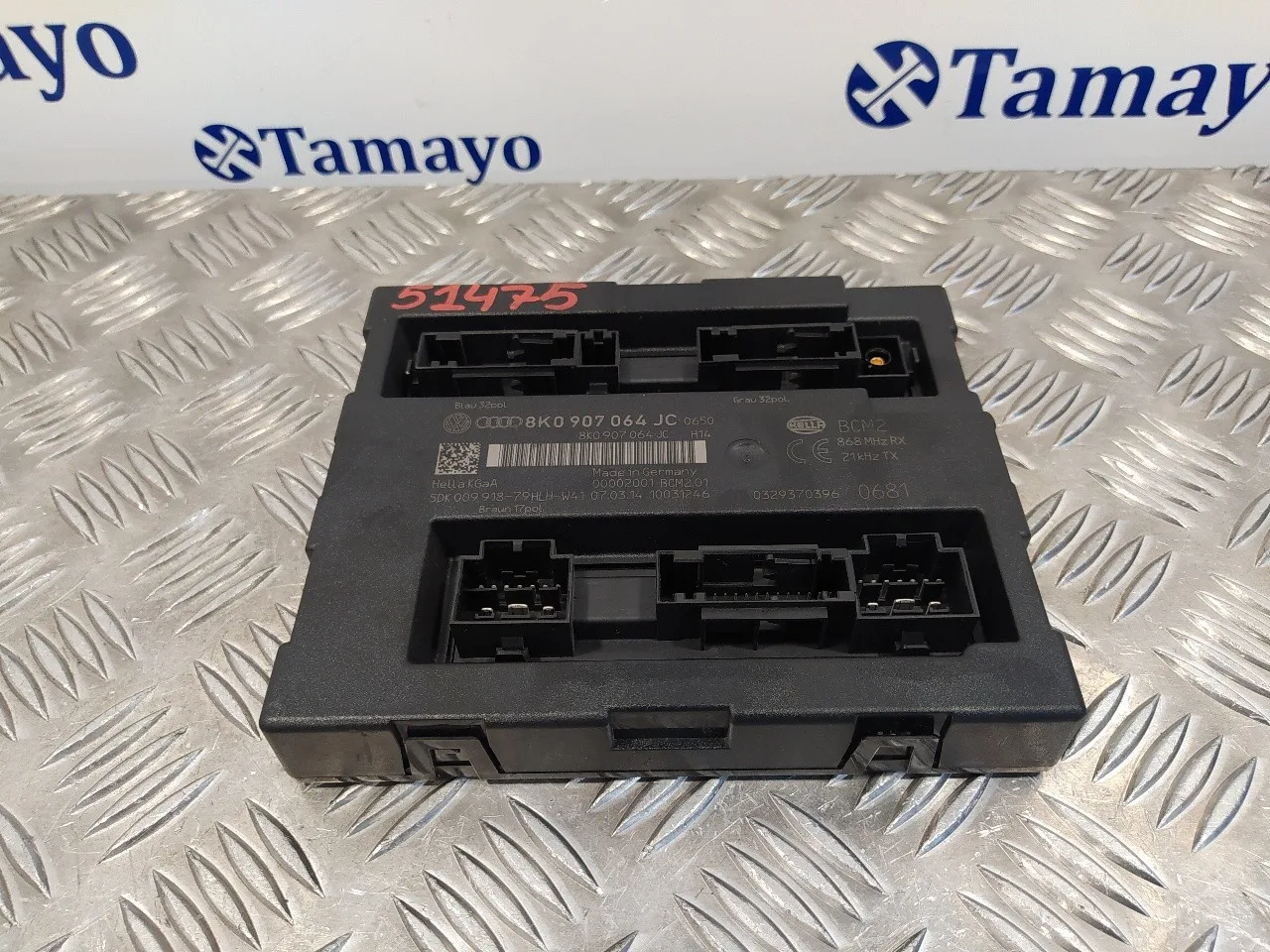 Caja Reles / Fusibles para Audi A4 Avant (8K5) (2008)