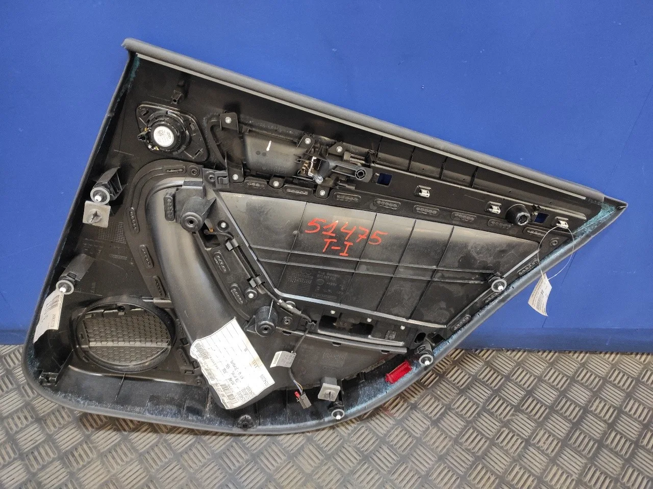 Guarnecido Puerta Trasera Izquierda para Audi A4 Avant (8K5) (2008)