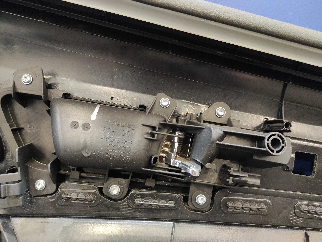 Guarnecido Puerta Trasera Izquierda para Audi A4 Avant (8K5) (2008)