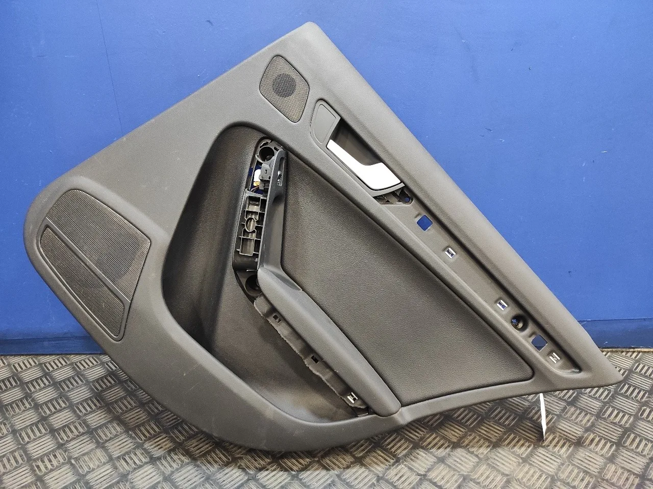 Guarnecido Puerta Trasera Derecha para Audi A4 Avant (8K5) (2008)
